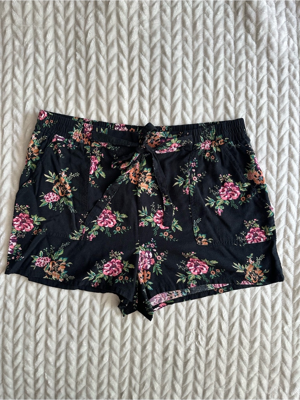 Joe Benbasset Black Floral High-Waist Drawstring Shorts